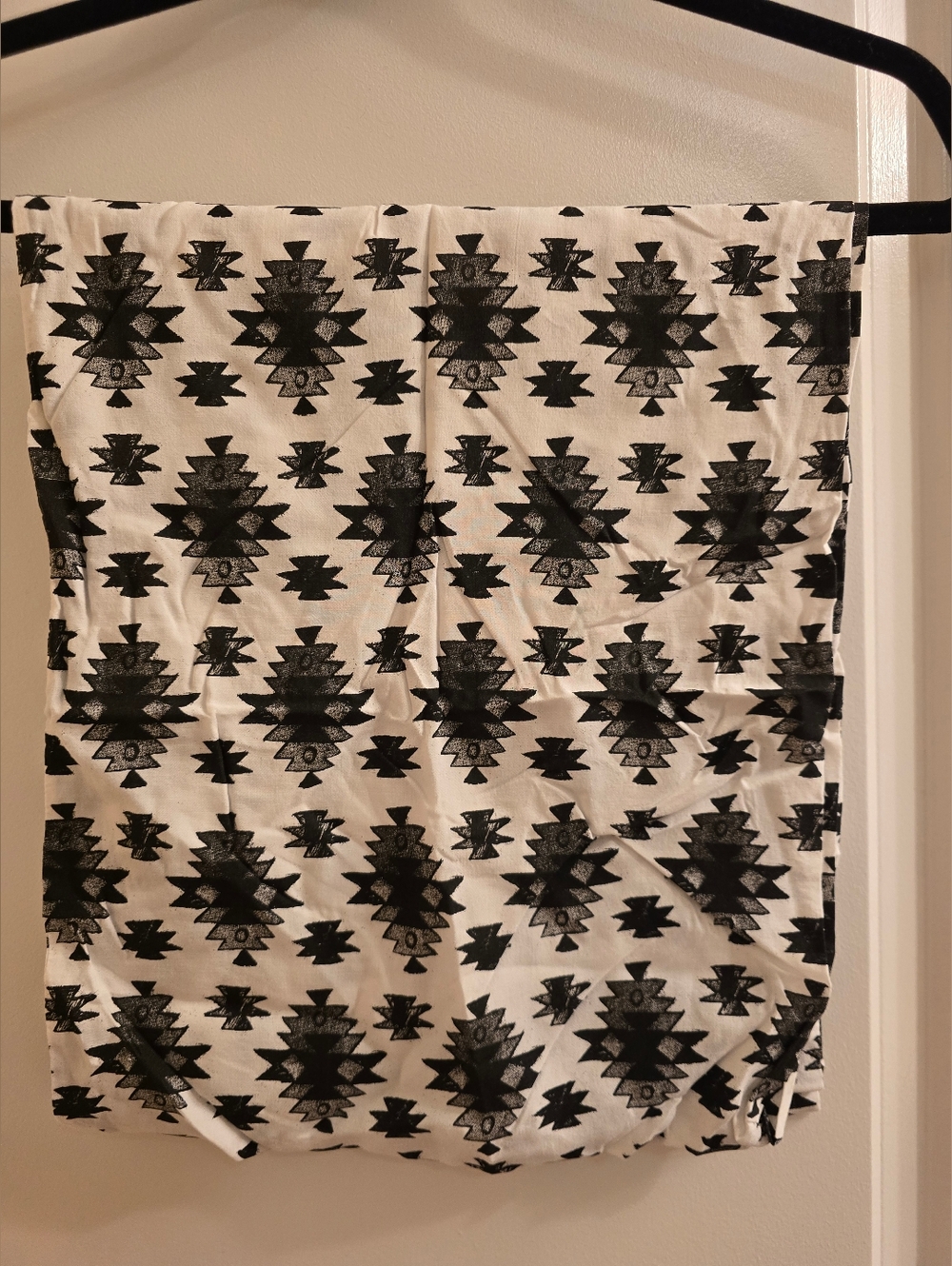 Black & White Aztec Print Infinity Scarf